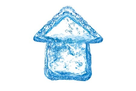 Concept d'une maison humide